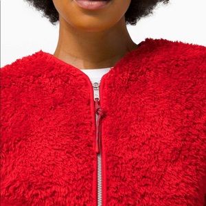 Lululemon Oh So Sherpa Full Zip
Dark Red